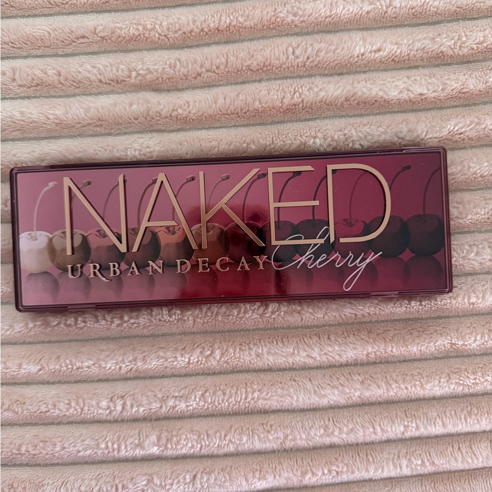 Urban Decay Naked Cherry Palette
